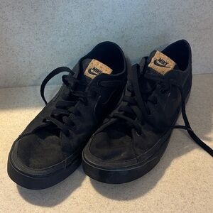 Nike Court Legacy Canvas